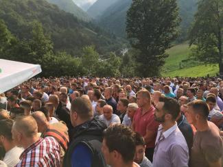 Tuga se nadvila nad Fojnicom: Hiljade ljudi ispratilo 19-godišnjaka Armina Merdžanića