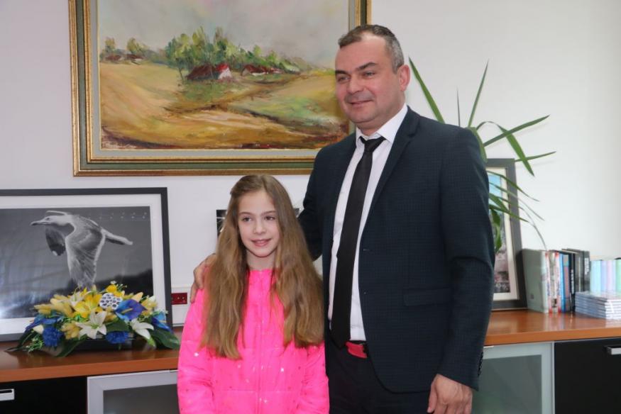 Načelnik Klisura upriličio prijem za uspje&scaron;nu gimnastičarku Ajlu Omanović