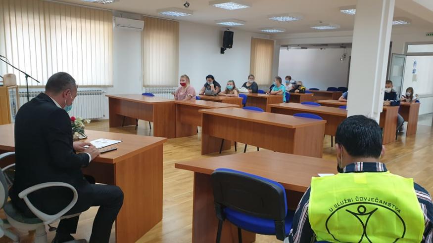 Ruksaci i školski pribor za djecu iz socijalno ugroženih porodica